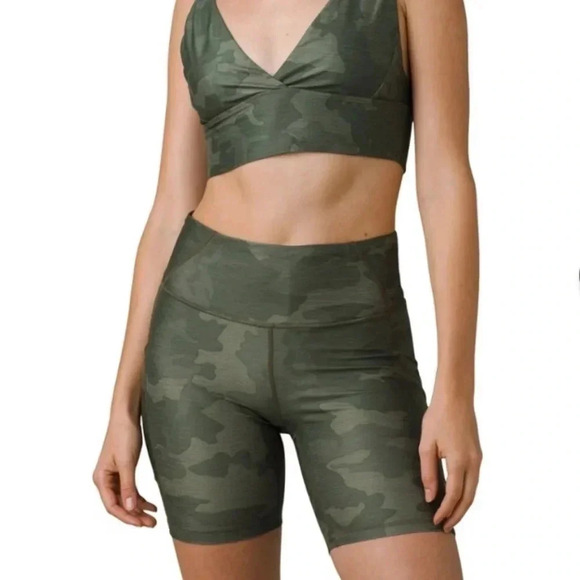 Prana Pants - PRANA Electa Shorts Sage Camo Size XS NEW
